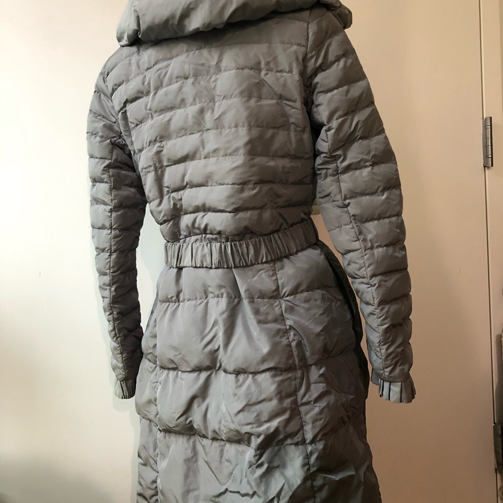 Womens Moncler Gray Quilted Hooded Puffer Coat with Belted Waist - Picture 3 of 16